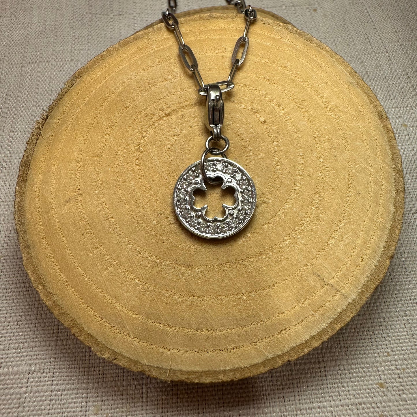Medaillon trefle Alaïa Bijoux