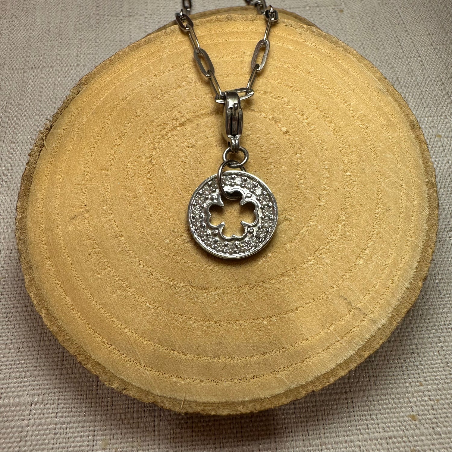 Medaillon trefle Alaïa Bijoux