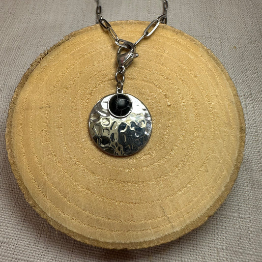 Medaillon petite perle noir Alaïa Bijoux