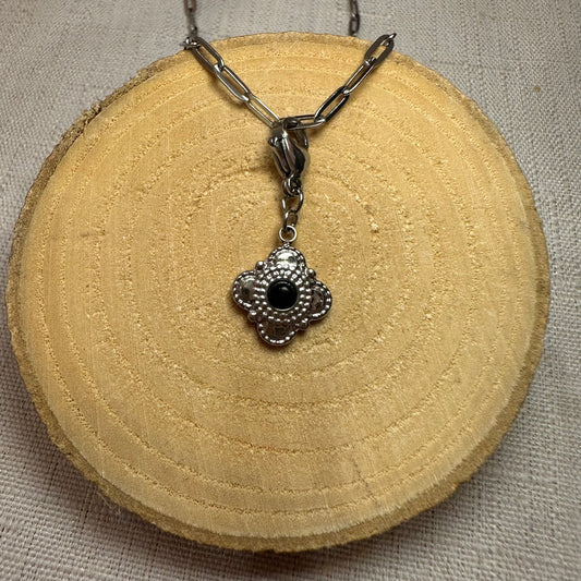 Trefle petite perle Alaïa Bijoux